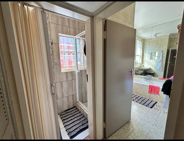 4 BEDROOM TOWNHOUSE FOR SALE IN ARCADIA